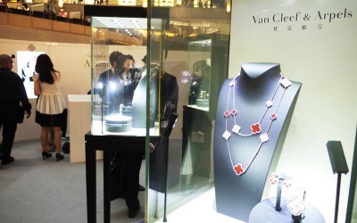 Van Cleef and Arpels: Custom Built Photo Booth