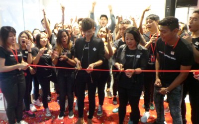 H&M Tampines Store Opening Selfie Wefie Photo Booth