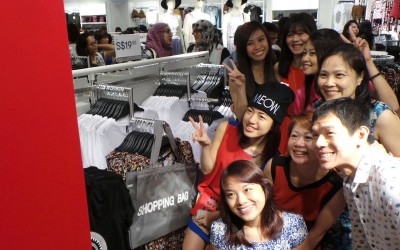 H&M Tampines Store Opening Selfie Wefie Photo Booth